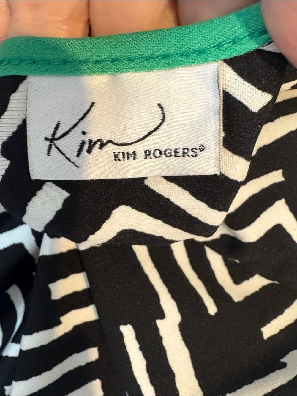 Kim Rogers Black and White Chevron Top with Green Accents - Picture 7 of 7
